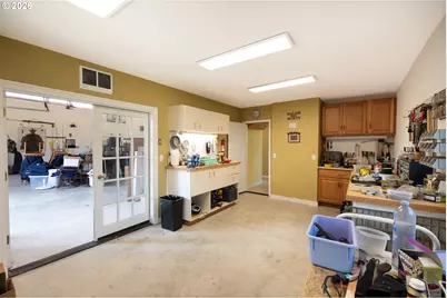 8275 Thurston Rd, Springfield, OR 97478 - Photo 26