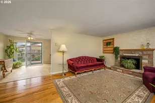 6111 Thurston Rd, Springfield, OR 97478 - Photo 6
