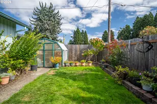 6111 Thurston Rd, Springfield, OR 97478 - Photo 32