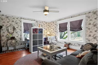 211 S 3rd St, Cottage Grove, OR 97424 - Photo 20