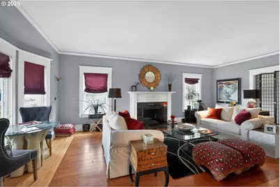 211 S 3rd St, Cottage Grove, OR 97424 - Photo 6