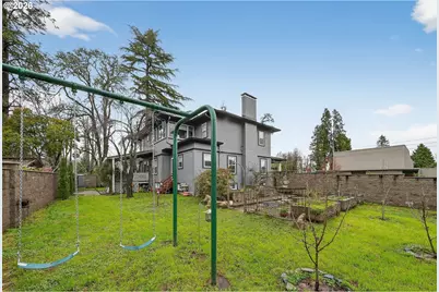 211 S 3rd St, Cottage Grove, OR 97424 - Photo 30