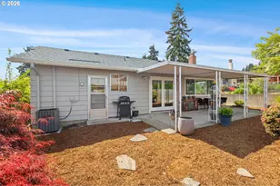 15685 SW Queen Victoria Pl, Portland, OR 97224 - Photo 22