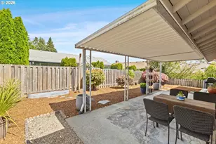 15685 SW Queen Victoria Pl, Portland, OR 97224 - Photo 20