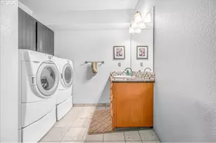 6630 SW Ventura Dr, Tigard, OR 97223 - Photo 26