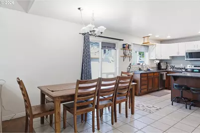 1924 W 10th Ave, Junction City, OR 97448 - Photo 16