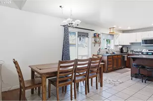 1924 W 10th Ave, Junction City, OR 97448 - Photo 16