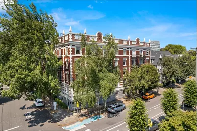 1811 NW Couch St #508, Portland, OR 97209 - Photo 1