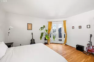 1811 NW Couch St, Portland, OR 97209 - Photo 14