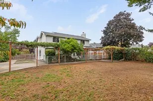 2132 Assumption St, Eugene, OR 97402 - Photo 32