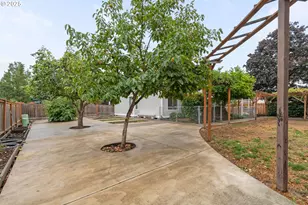 2132 Assumption St, Eugene, OR 97402 - Photo 34