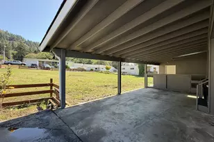 97970 Court St, Brookings, OR 97415 - Photo 8