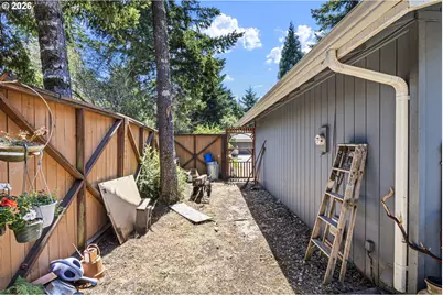2333 24th St, Florence, OR 97439 - Photo 42