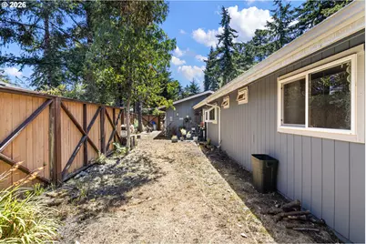 2333 24th St, Florence, OR 97439 - Photo 40
