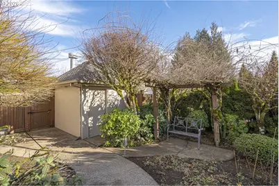 3540 Riverknoll Way, West Linn, OR 97068 - Photo 40