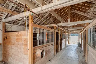 33140 NW Hornecker Rd, Hillsboro, OR 97124 - Photo 40