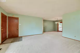 11425 SE Ash Ct, Portland, OR 97216 - Photo 6