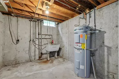 11425 SE Ash Ct, Portland, OR 97216 - Photo 20