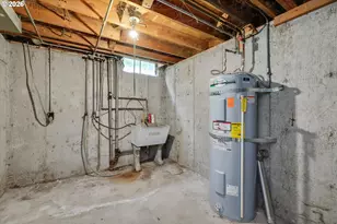 11425 SE Ash Ct, Portland, OR 97216 - Photo 20