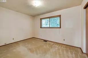 11425 SE Ash Ct, Portland, OR 97216 - Photo 16