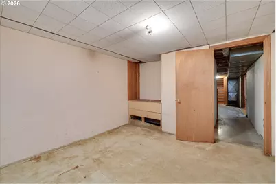 11425 SE Ash Ct, Portland, OR 97216 - Photo 28