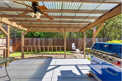 15598 NW Overton Dr, Beaverton, OR 97006 - Photo 20
