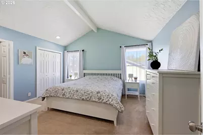 15598 NW Overton Dr, Beaverton, OR 97006 - Photo 12