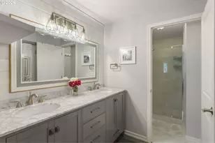 10366 SW Porter St, Portland, OR 97225 - Photo 14
