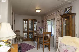 11526 SW Royal Villa Dr, Portland, OR 97224 - Photo 12