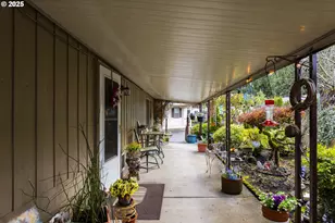 11526 SW Royal Villa Dr, Portland, OR 97224 - Photo 28