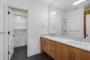 10682 SW Berkshire St, Portland, OR 97225 - Photo 22