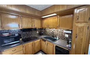 1004 NE 72nd St, Vancouver, WA 98665 - Photo 4