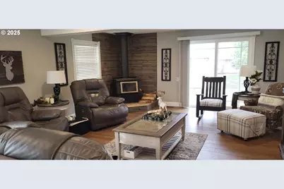 113 SE 3rd Ave, Milton-Freewater, OR 97862 - Photo 4