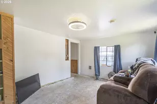 3250 Abrams Ave NE, Salem, OR 97301 - Photo 6