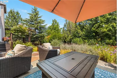 17485 Brookhurst Dr, Lake Oswego, OR 97034 - Photo 38