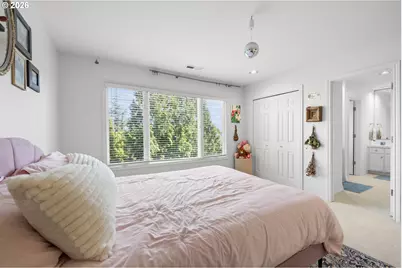 17485 Brookhurst Dr, Lake Oswego, OR 97034 - Photo 24
