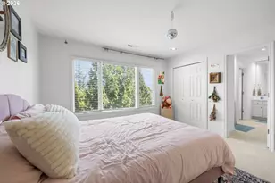 17485 Brookhurst Dr, Lake Oswego, OR 97034 - Photo 24