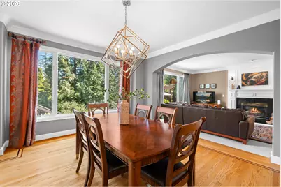 17485 Brookhurst Dr, Lake Oswego, OR 97034 - Photo 4