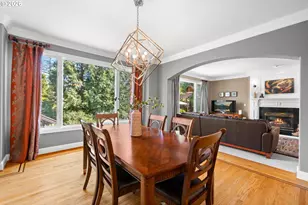 17485 Brookhurst Dr, Lake Oswego, OR 97034 - Photo 4
