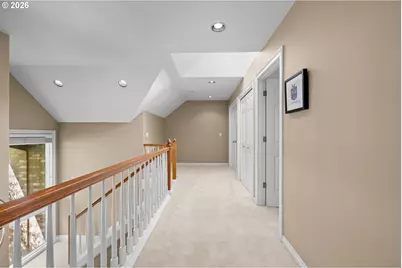 17485 Brookhurst Dr, Lake Oswego, OR 97034 - Photo 18