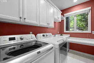 17485 Brookhurst Dr, Lake Oswego, OR 97034 - Photo 28