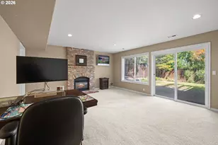 17485 Brookhurst Dr, Lake Oswego, OR 97034 - Photo 30