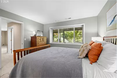 17485 Brookhurst Dr, Lake Oswego, OR 97034 - Photo 32
