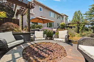17485 Brookhurst Dr, Lake Oswego, OR 97034 - Photo 36