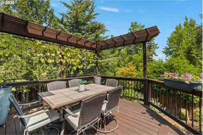 17485 Brookhurst Dr, Lake Oswego, OR 97034 - Photo 42