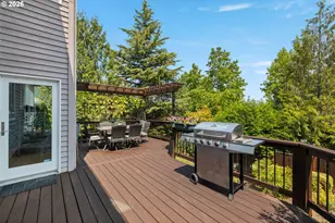 17485 Brookhurst Dr, Lake Oswego, OR 97034 - Photo 40