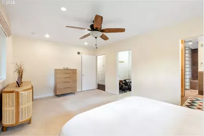 2230 W Harvard Ave, Roseburg, OR 97471 - Photo 22