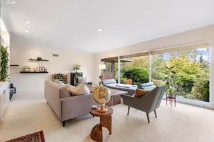 2230 W Harvard Ave, Roseburg, OR 97471 - Photo 16