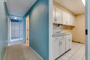 2595 Highland Oaks Dr, Eugene, OR 97405 - Photo 26