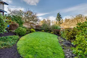 2595 Highland Oaks Dr, Eugene, OR 97405 - Photo 42